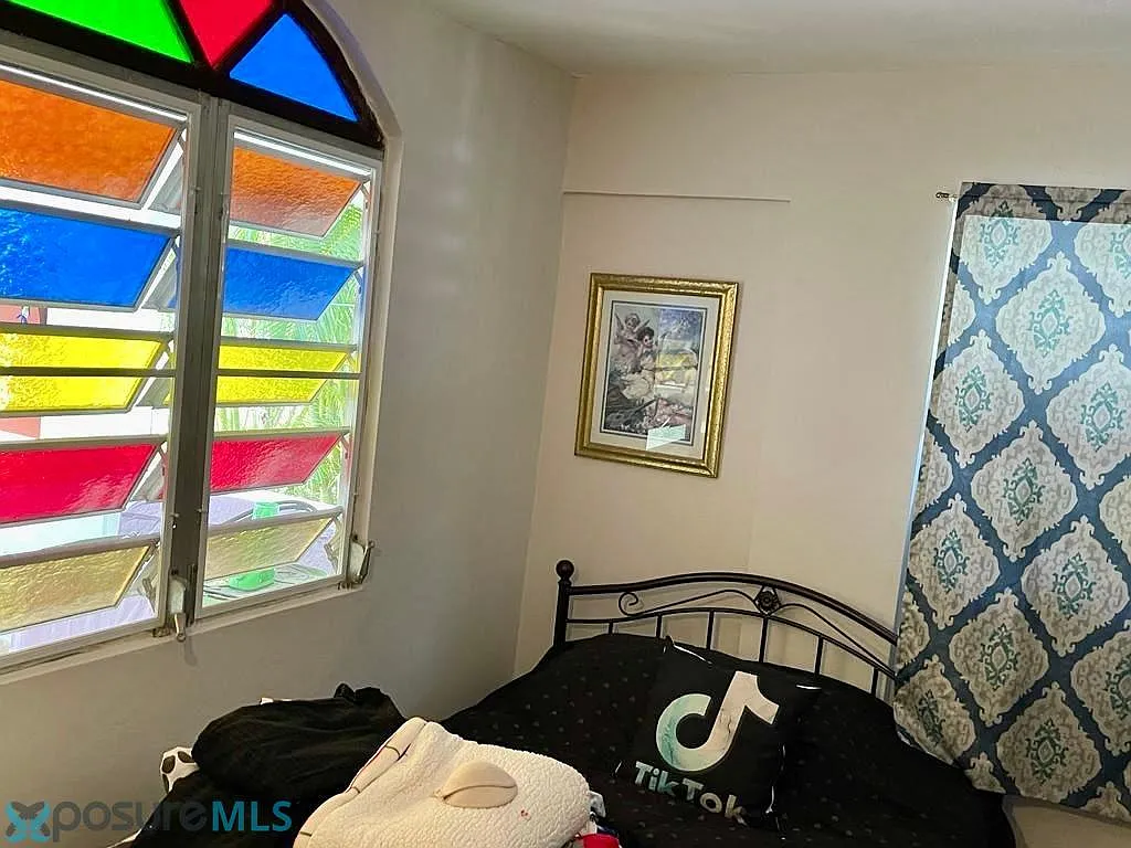 2 bed, 1.0 bath, 1000 sqft, $1,150 — Photo 2