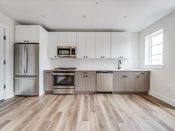 237 Washington Street image 1 of 34