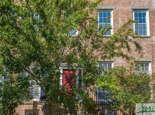 22 E Macon St, Savannah, GA 31401
