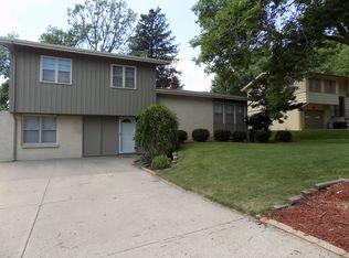 4016 N 97th St, Omaha, NE 68134