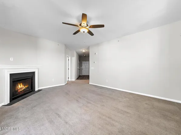 331 Mill Pond Way #65, Eatontown, NJ 07724