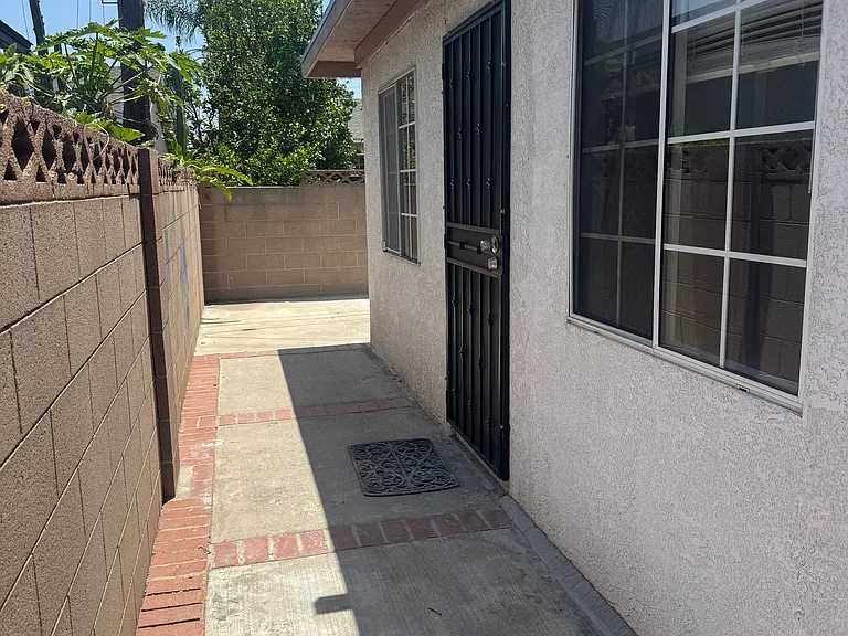 11602 Faculty Dr #A — Photo 4