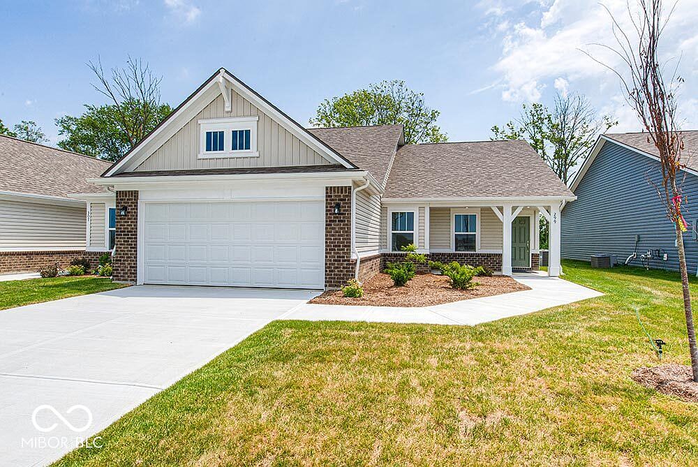 299 Hunters Ridge Dr, Danville, IN 46122 | Zillow