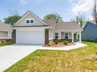 299 Hunters Ridge Dr, Danville, IN 46122