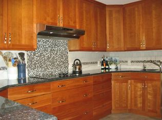 37 Van Sickle Rd, Lafayette, NJ 07848