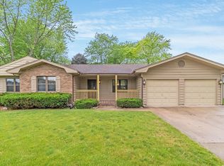 523 Carla Dr, Shorewood, IL 60404
