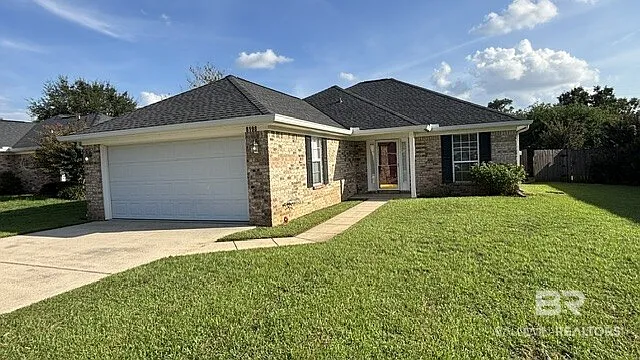 8198 Edgewood Dr