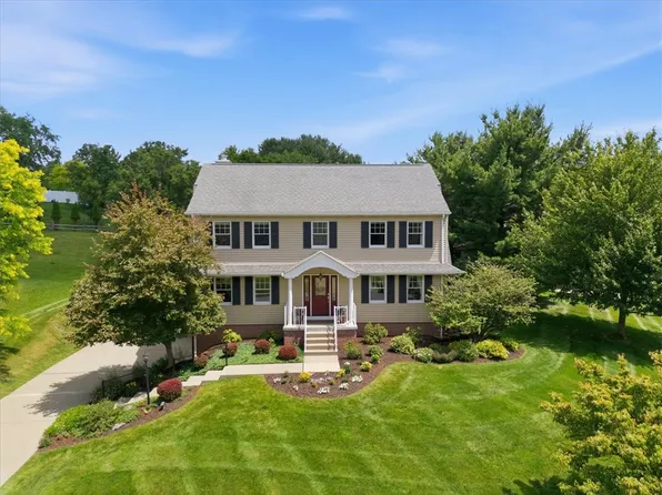 1313 Woodhill Dr, Gibsonia, PA 15044