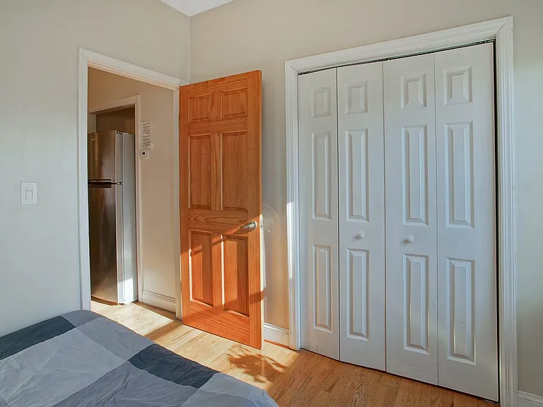 513 12th St #2L — Photo 17