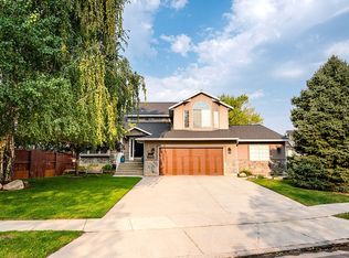 10946 S Blossom Tree Ln, Sandy, UT 84070