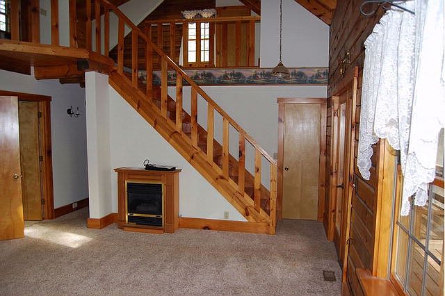 2nd image of 130 Pine Haven Ln