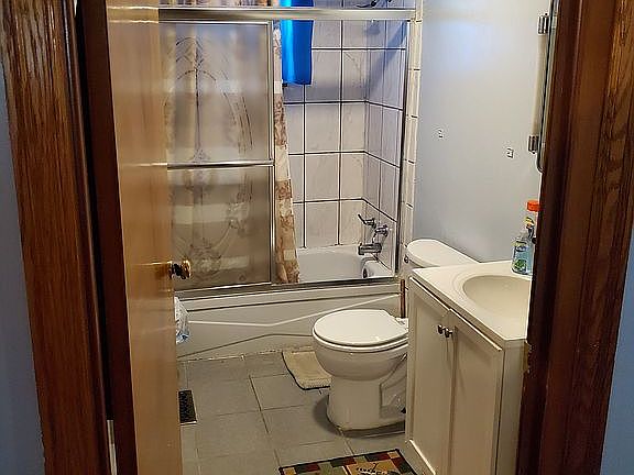 5th image of 1605 Kenwood Pl