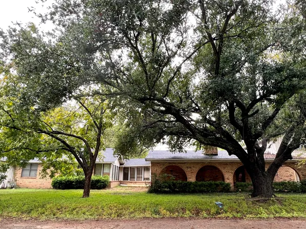 419 N Collier St, Grand Saline, TX 75140