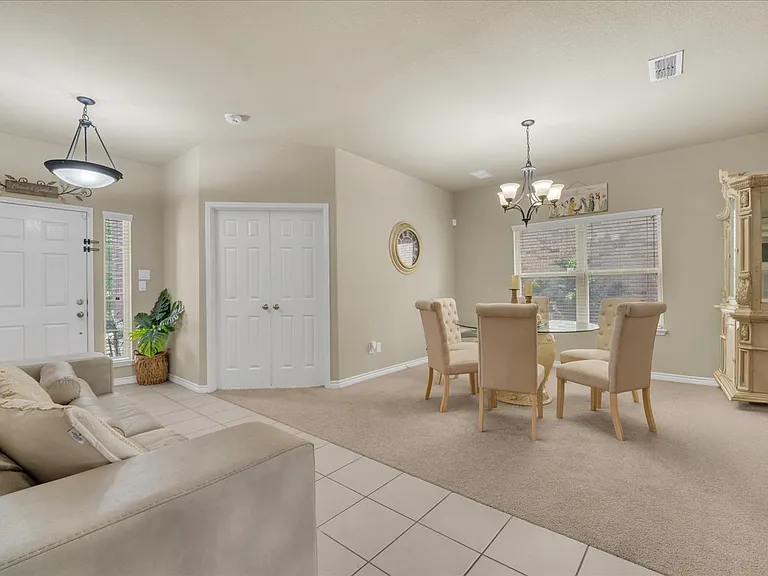 1820 Christopher Creek Dr — Photo 5