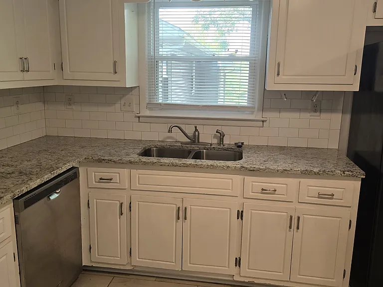 1601 Wells Ave SE — Photo 9