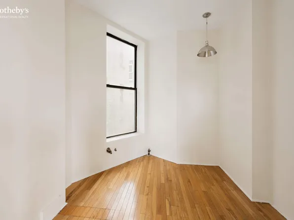 529 East 12th Street image 6 of 11