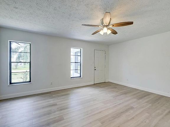 5th image of 510 NW Billiar Ave