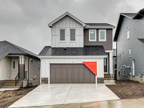2nd image of 97 NE Creekstone Hl SW