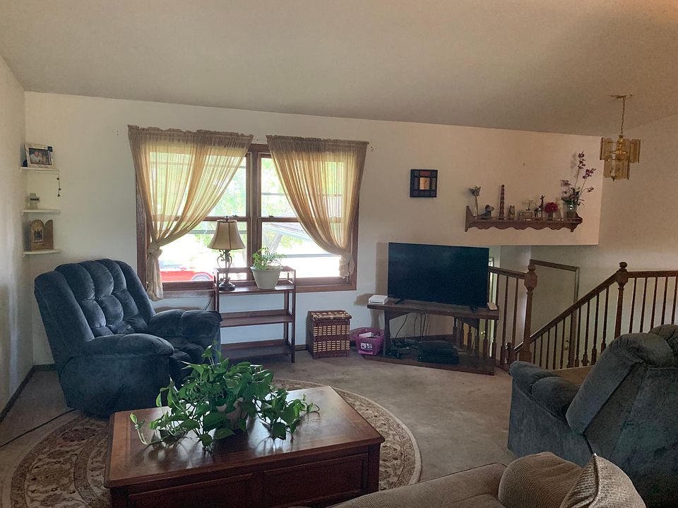 2nd image of 2324 58th St NW