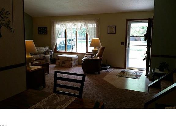 3rd image of 34052 Monica Dr