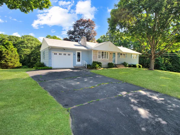 81 Occum Lane, Montville, CT 06382