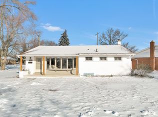 16772 Windermere Cir, Southgate, MI 48195