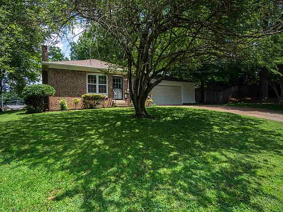 2nd image of 34 Grandview Dr