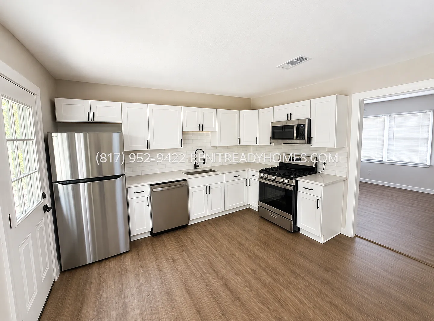 3733 Columbine Dr — Photo 3