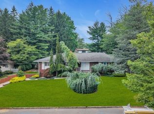 7 Oak Rdg, Springfield, NJ 07081
