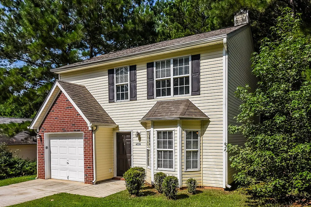 3 bed, 2.5 bath, 1586 sqft, $1,745 — Photo 4