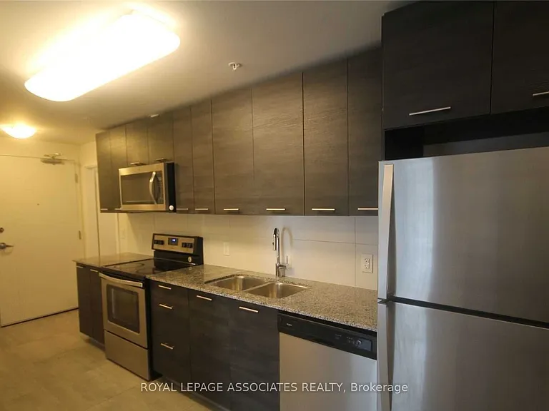 251 Hemlock St #614 — Photo 12