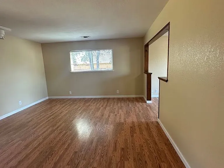 3735 Rhonda Rd — Photo 6