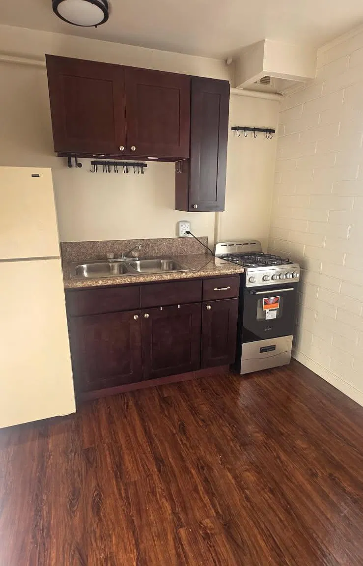 Studio, 400 sqft, $2,195 — Photo 3