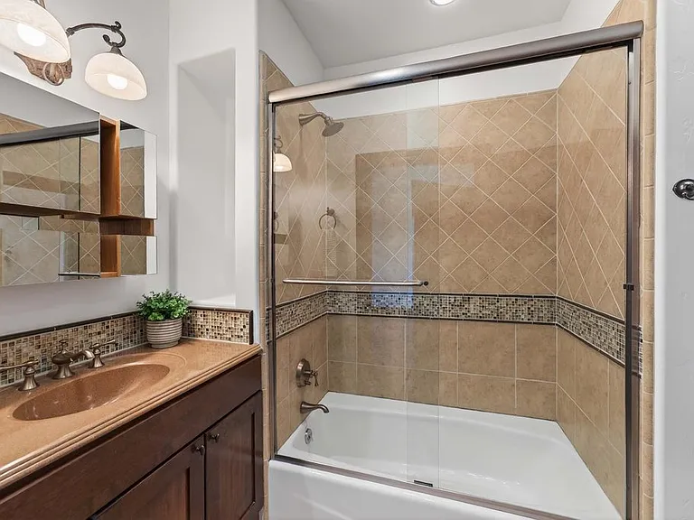 41 S Circle Dr — Photo 34