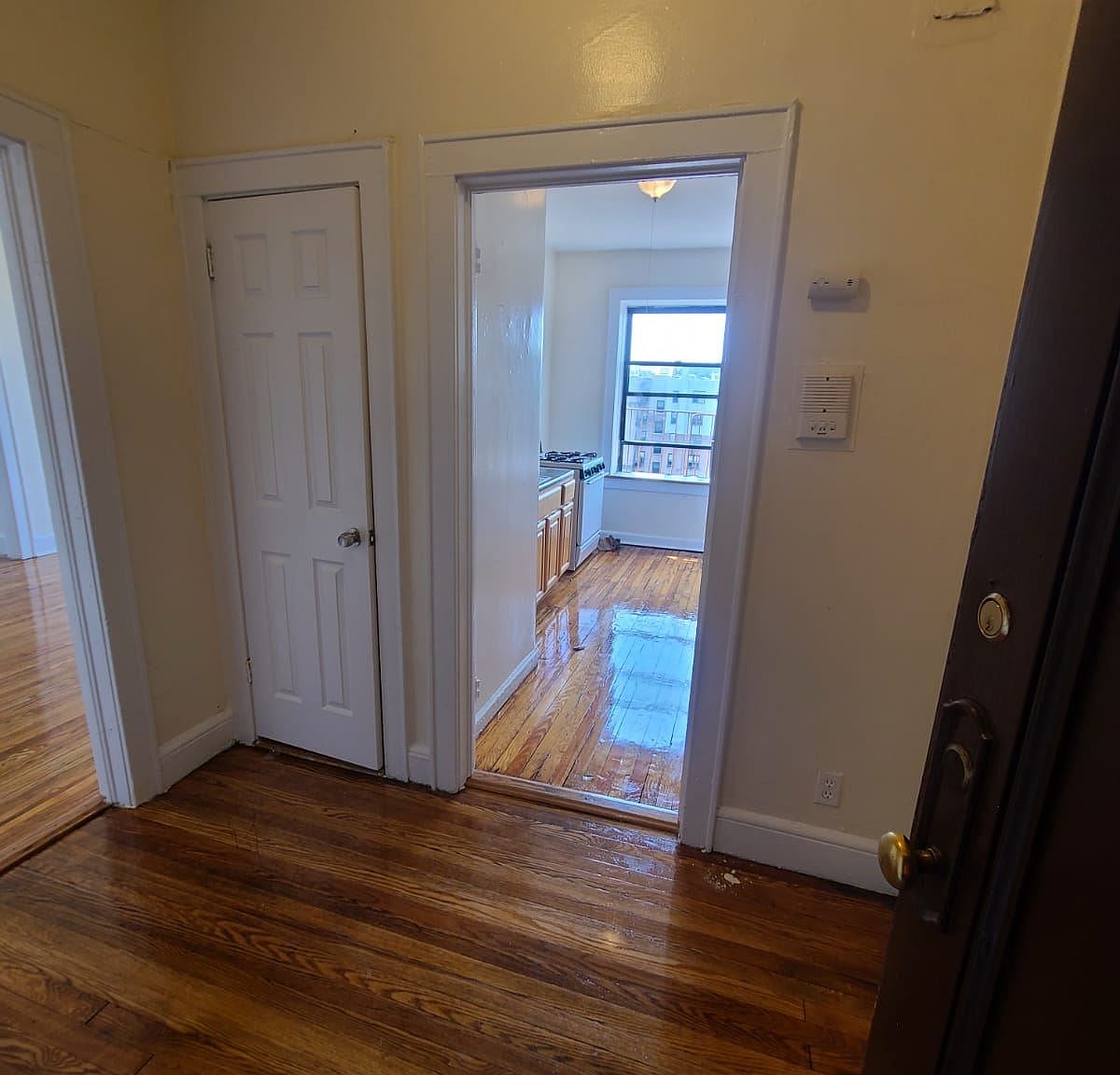 2010 Powell Ave, Bronx, NY 10472 Zillow