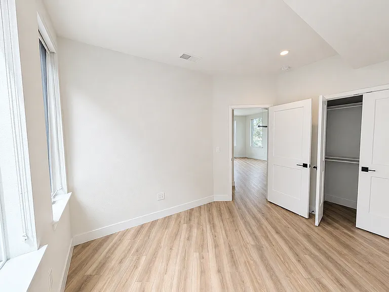 3033 N Speer Blvd #3 — Photo 9