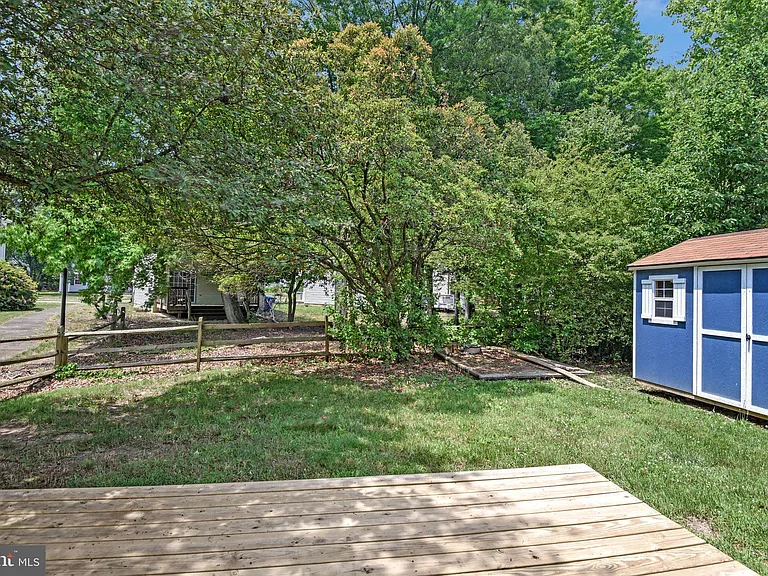 4037 Broadbill Cir — Photo 33