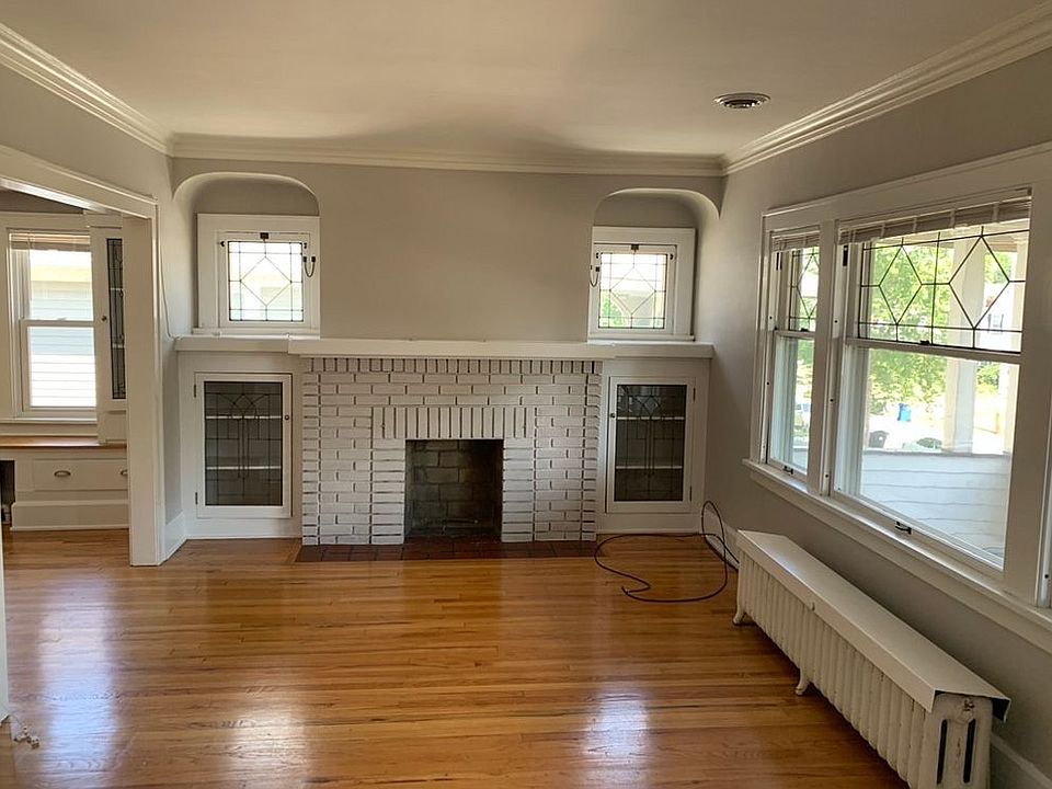 1st image of 2522 E 126th St #2