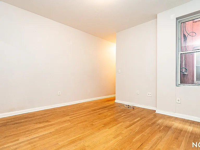183 Jefferson St #1L — Photo 15