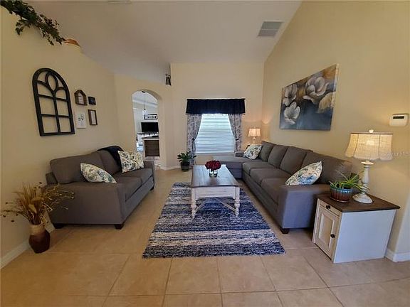 4th image of 3212 Ibis Hill St