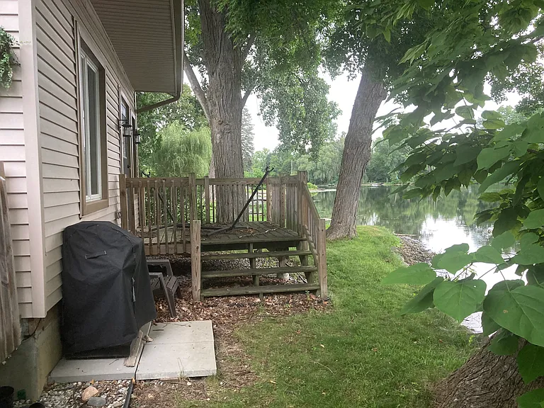 2 Garden Ct — Photo 3