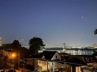 36 Myrtle Ave #A, Edgewater, NJ 07020