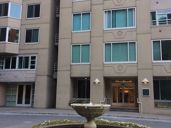 4th image of 220 Lombard St APT 319