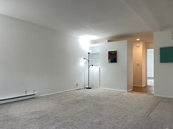 4th image of 832 100th Ave NE APT 104
