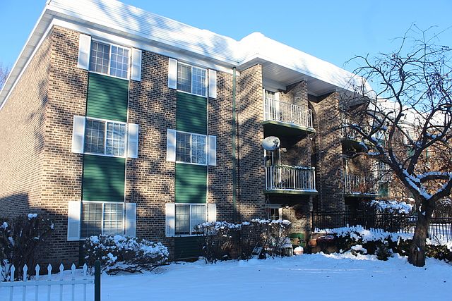 1st image of 1525 N Windsor Dr APT 203