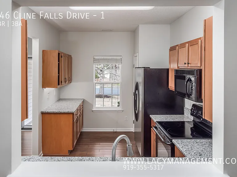 146 Cline Falls Dr #1 — Photo 5