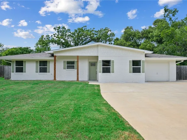 304 Dunn St, Bryan, TX 77801