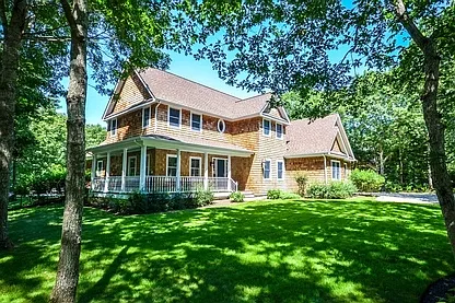 17 Spinnaker Way