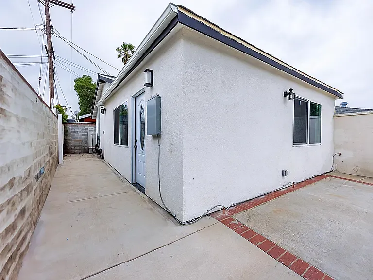 7619 Security Ave — Photo 17