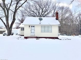 7210 N Ridge Rd, Madison, OH 44057